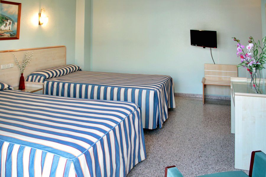 Hotel Mediterráneo Guardamar del Segura Buitenkant foto