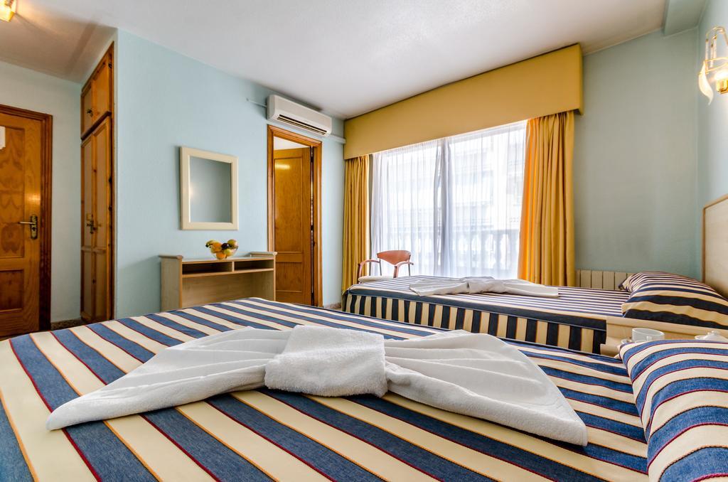Hotel Mediterráneo Guardamar del Segura Buitenkant foto