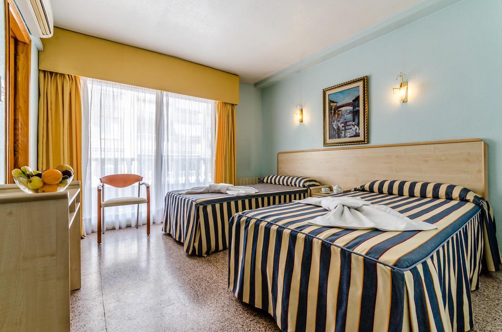 Hotel Mediterráneo Guardamar del Segura Buitenkant foto