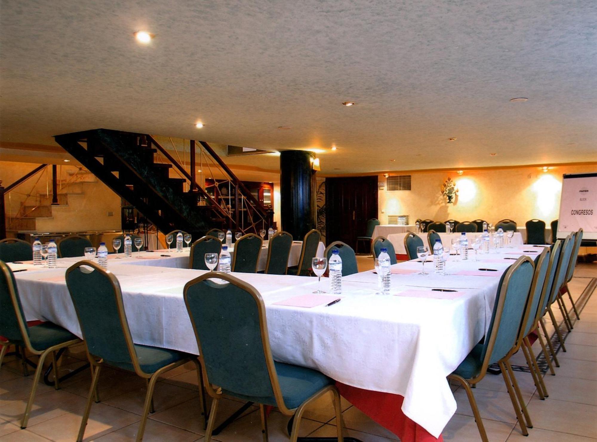 Hotel Mediterráneo Guardamar del Segura Buitenkant foto