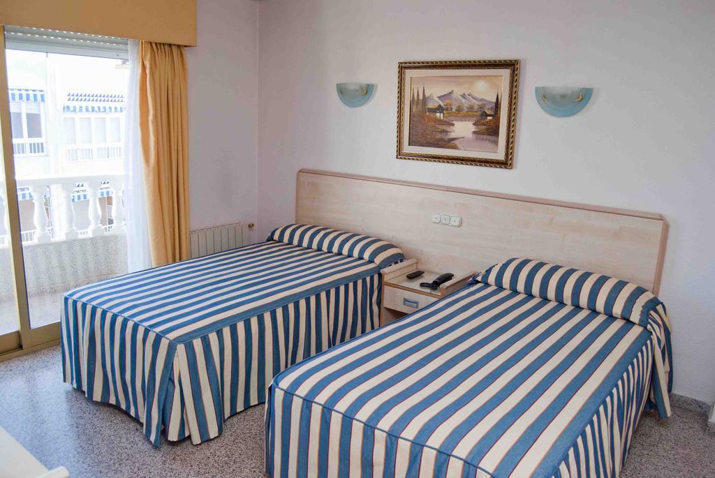 Hotel Mediterráneo Guardamar del Segura Buitenkant foto