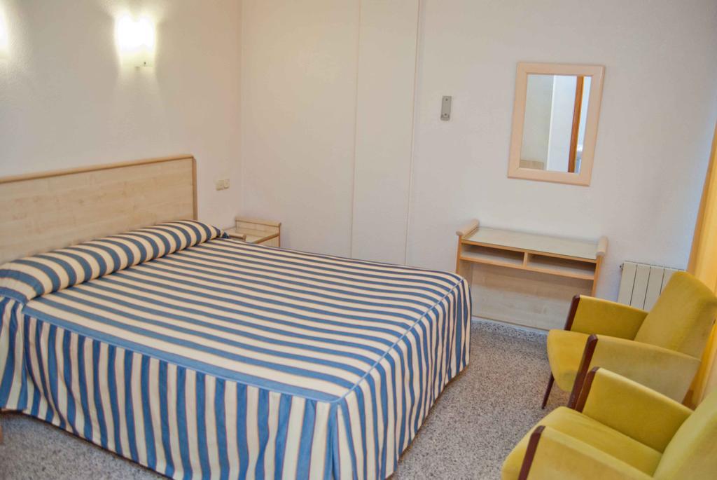 Hotel Mediterráneo Guardamar del Segura Buitenkant foto